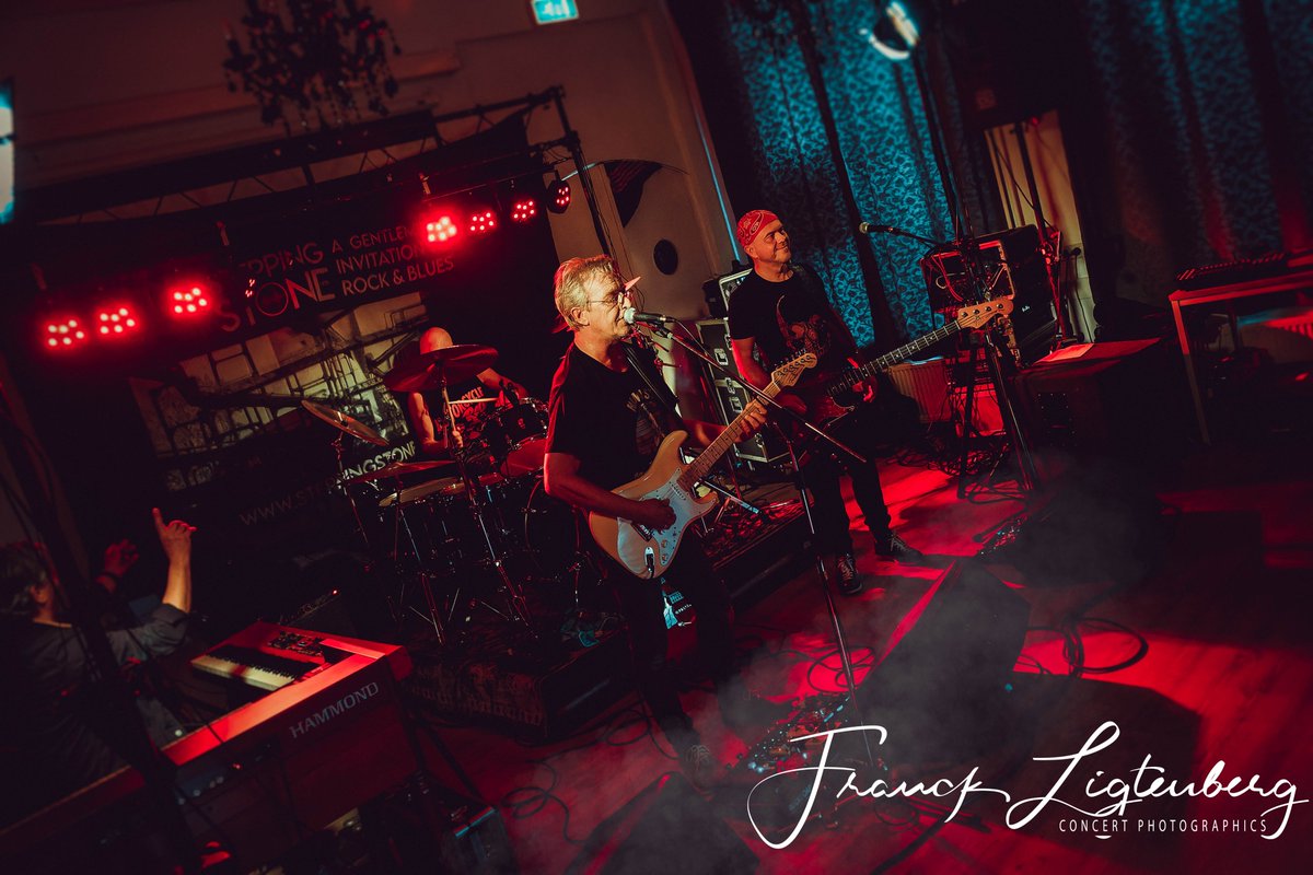 FranckLigtPics's tweet photo. Little Impression of ......Stepping Stone 1978 .. Live at Fermerie...A Rockin Performance

#tour #musicians #musiclife #stage
#festival #concertphotography #popmusic #vocals  #gig  #liveband #liveperformance #steppingstone1978 #fermerie https://t.co/UMDMEP8qqL