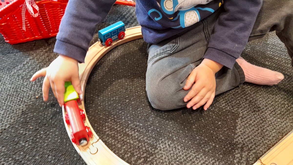 FamilyFirst_ERC's tweet photo. Lovely afternoon of playing and exploring at our Let's Play Taster Session for families with children aged under three, in the Foundry.
π
Such a warm, welcoming library for families.
π
Contact Julie on 07393752547 for more information.
π
#LetsPlayERC @ERCL4 https://t.co/4JFrZ2bBC5