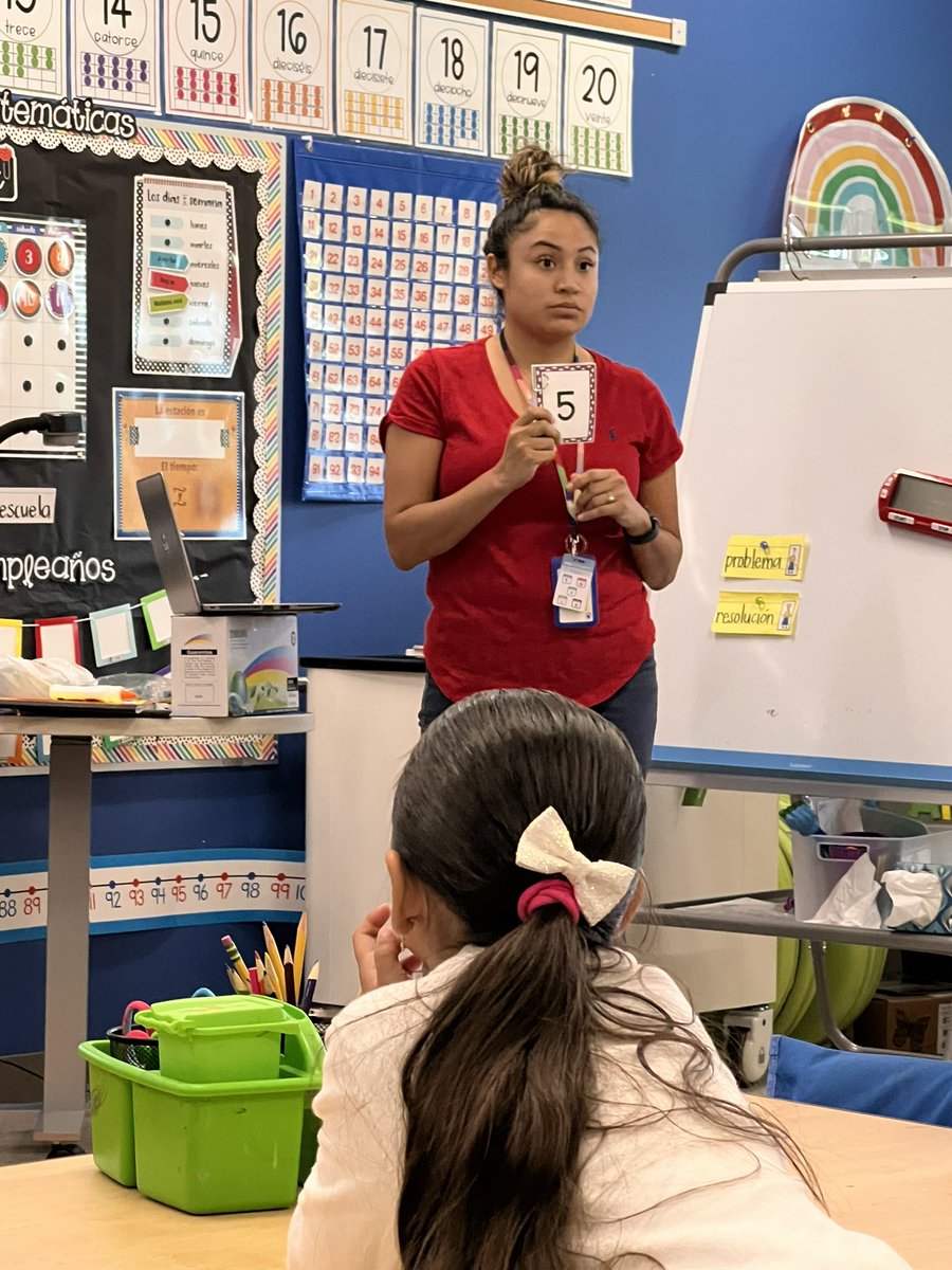We love seeing how our @Mitchell_Elem  TEACHers implement non-verbal skills in the classroom! 

Thank you, @RGVReaderLeader  for sharing this TEACH moment with us.

#toeducateallchildren #publiceducation #teachers #nonprofithouston #education #students #ClassroomManagement