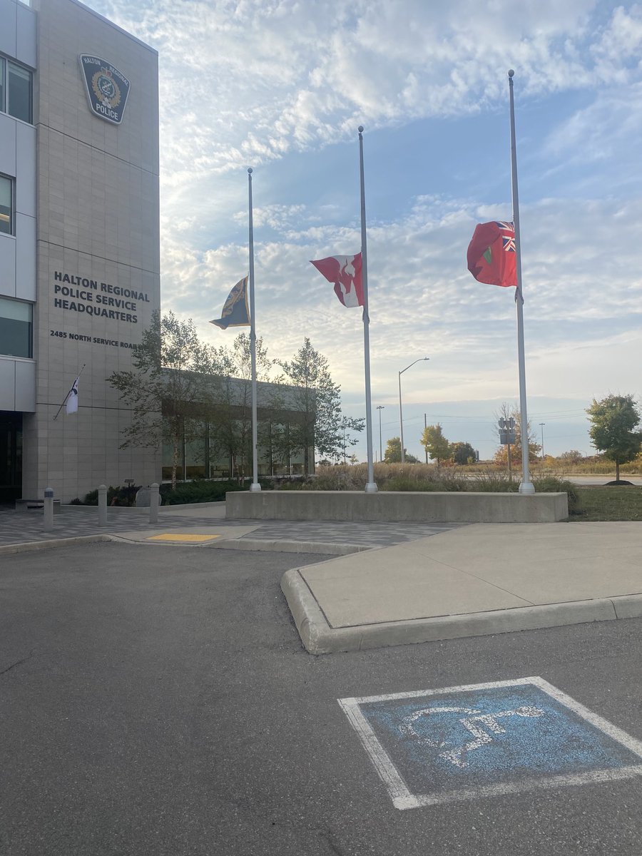 Far too often this is the scene with flags lowered to honour those killed in the line of duty/murdered while serving and protecting others ⁦<a href="/HaltonPolice/">Halton Police</a>⁩ ⁦@HRPA_President⁩ ⁦-⁩we stand ⁦<a href="/SouthSimcoePS/">South Simcoe Police</a>⁩ during this horrific and tragic time ⁦<a href="/HPBoard/">Halton Police Board</a>⁩
