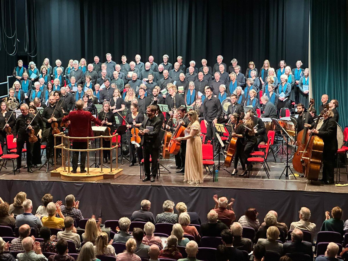 Happy Birthday Ralph Vaughan Williams 🎼 🎶 It was wonderful to celebrate #RVW150 this Saturday with A Sea Symphony, A London Symphony AND folk songs. It all kicks off again this Saturday with <a href="/SuffolkPhilhar1/">Suffolk Philharmonic Orchestra</a> in Bury St Edmunds <a href="/stedscath/">St Eds Cathedral</a>
