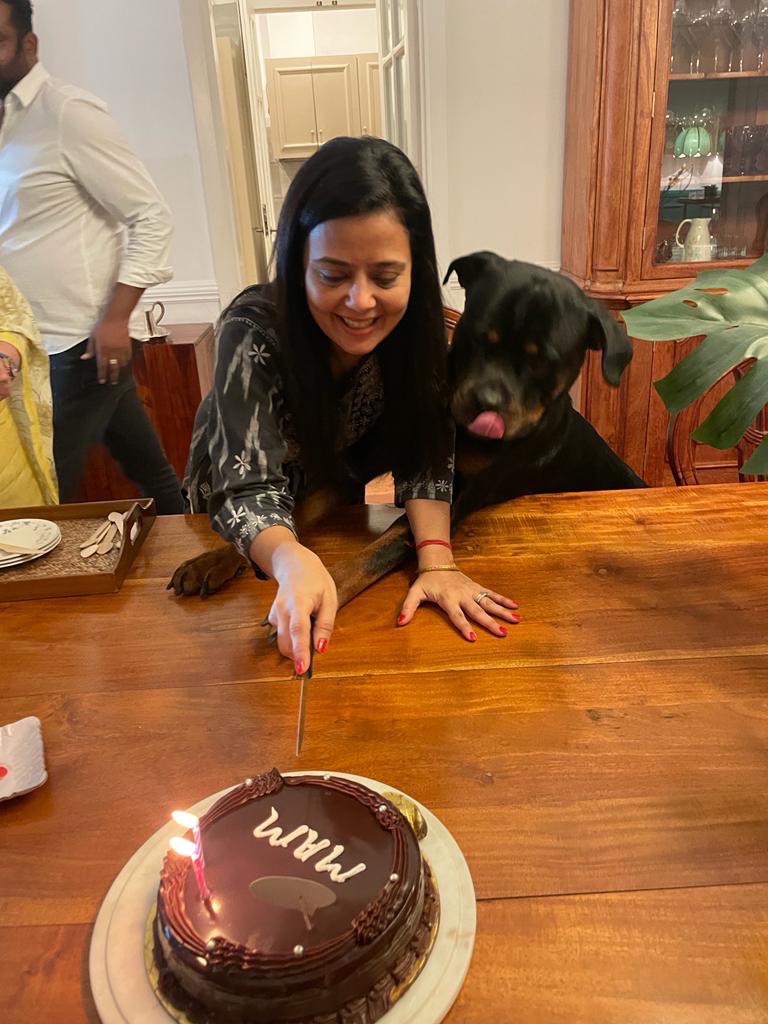 MahuaMoitra's tweet photo. The birthday photo of the day! https://t.co/B79Ln3A2bE