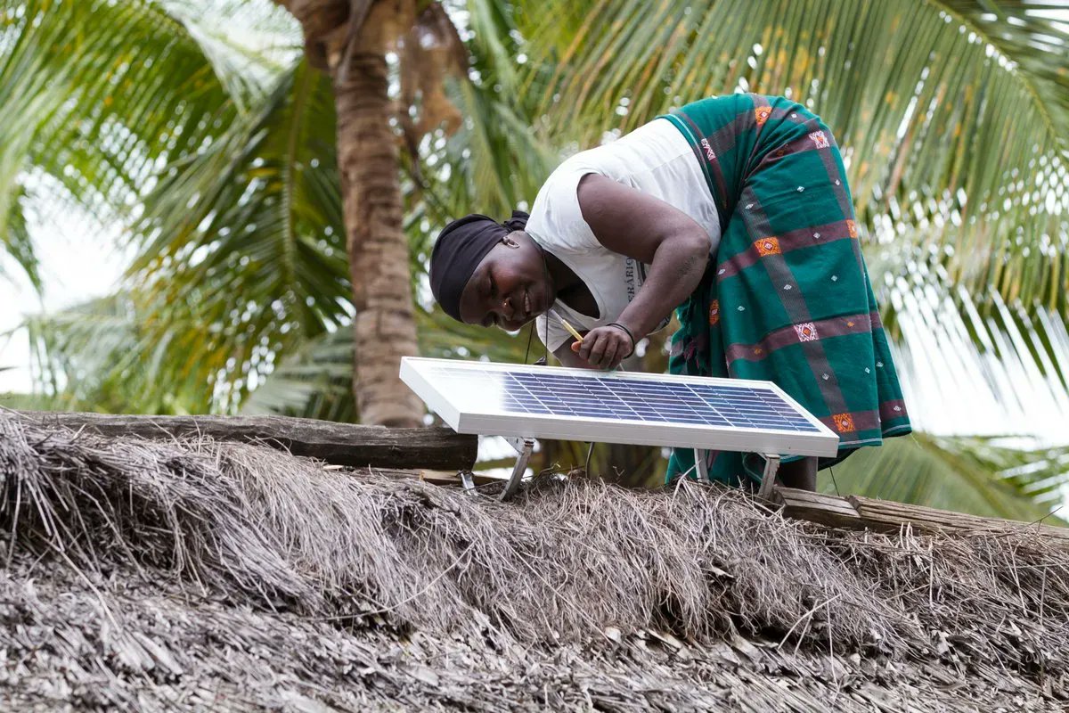 Power for All (@power4all2025) on Twitter photo What are the barriers to off-grid energy development in East Africa - and how can they be overcome?
A recent paper by <a href="/EEGResearch/">Energy and Economic Growth</a> explores the topic: buff.ly/3Mn2ntv #SDG7 What are the barriers to off-grid energy development in East Africa - and how can they be overcome?
A recent paper by <a href="/EEGResearch/">Energy and Economic Growth</a> explores the topic: buff.ly/3Mn2ntv #SDG7