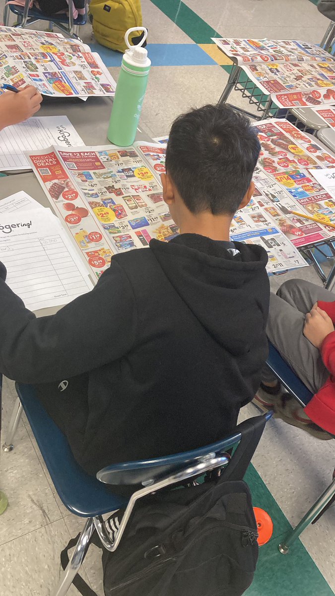 wankel6math's tweet photo. Finding unit rate with Kroger add https://t.co/aUdanly5Dk