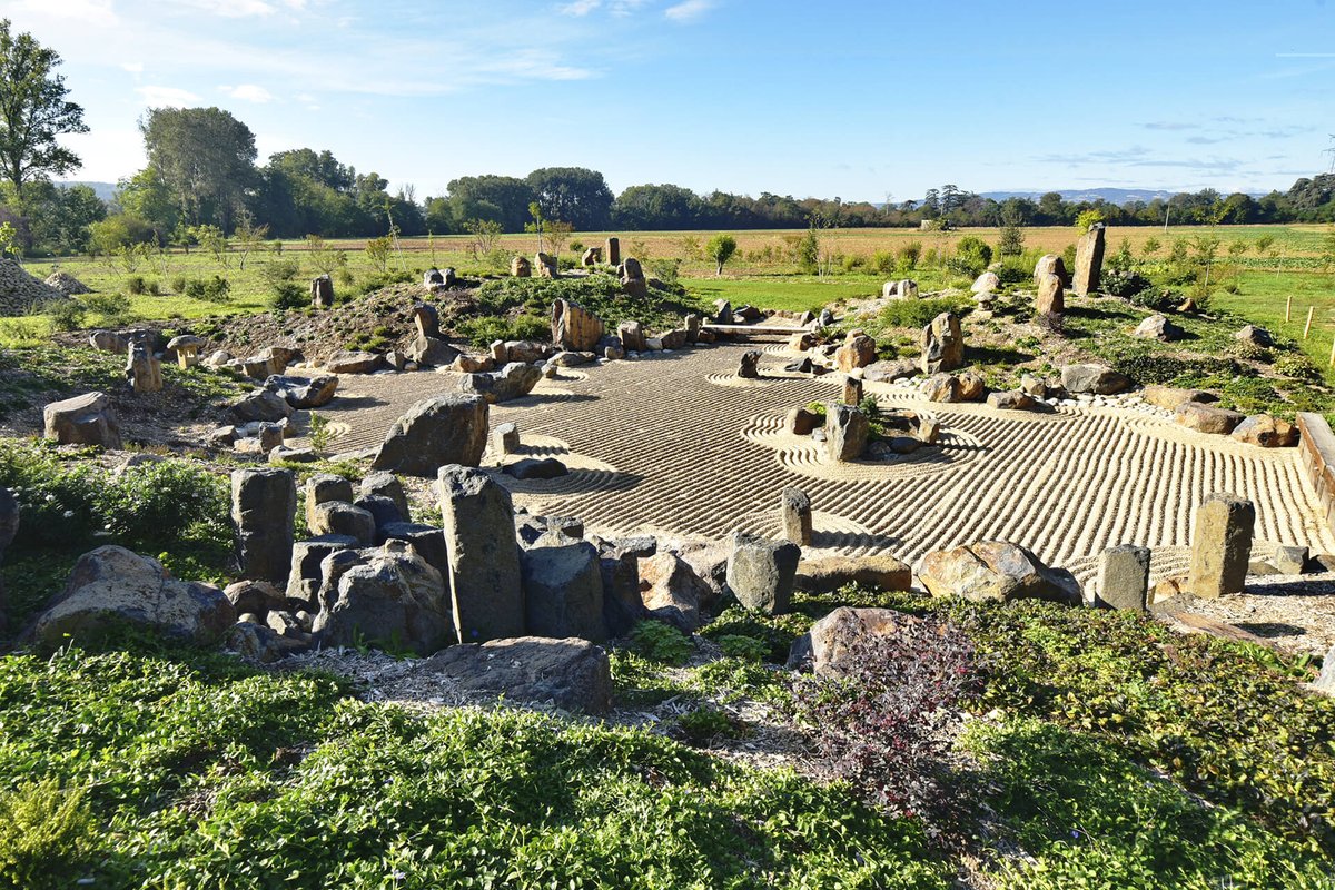 Au sommaire de la LOCALE du 12 octobre : 

- Stéphanie du Jardin ZEN : Le fascinant week-end vignobles et découverte 
- Lucas et Magali du Pays d’art et d’histoire Valence 
- Marine du collectif Toporama

 + les sorties du jour ! 

Redif à 18h et sur radioblv.com/work/la-locale/