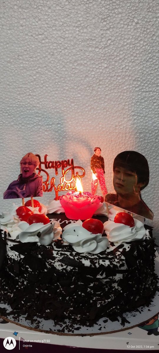ChitritaSen's tweet photo. Happy Birthday Jimin bro🎂🎁🎉
#HappyJiminDay
#OurBelovedJimin
#AngelofOctober
#1013Blessing
#27YearsofSerendipity
#EternalLightJimin
#CutieSexyLovelyJimin
#MiracleVoiceJimin
#StageKingJimin
#LegendMakerJimin 
@bts_bighit @BTS_twt @BIGHIT_MUSIC https://t.co/2JxFtkxKvb