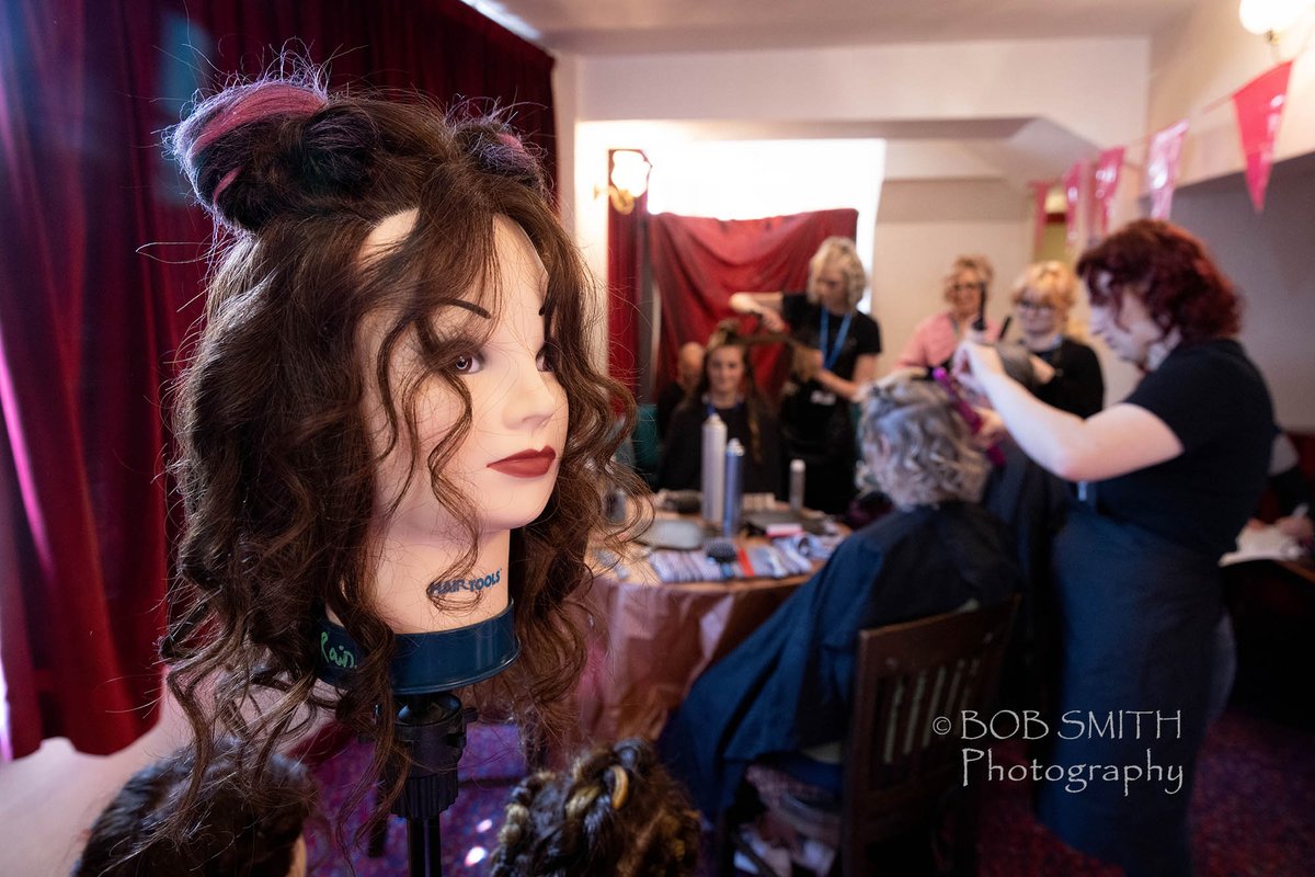 bobsmithphotog's tweet photo. Good to see the return of the film Blow Dry to Keighley with a screening at the Picture House as part of the #KAFF2022 festival. Well done to students and tutors from Keighley College who offered hairstyling to cinema-goers @KAFFestival https://t.co/QgyBrVdFVr