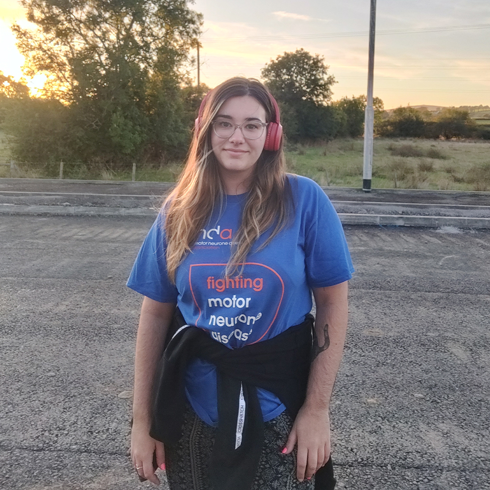 mndassoc's tweet photo. Mission accomplished for our #Mission5000 team ✅

Last month 230 people joined our challenge to cover 5,000 miles; a mile for every person living with MND in the UK. They walked, ran, cycled, swan and more clocking up 6,652 miles.

They've raised almost £35,000 🙌 #TeamMND