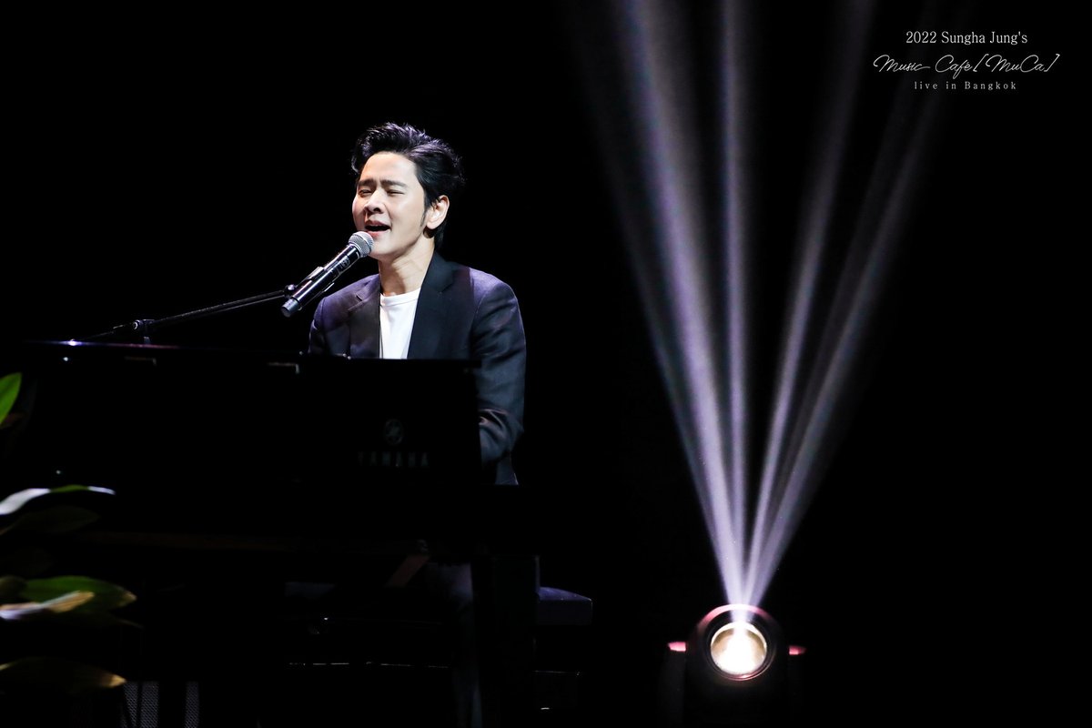 timetinggg's tweet photo. ภาพสุดประทับใจ ซองฮา อัจฉริยะนักกีตาร์ฟิงเกอร์สไตล์และแขกรับเชิญพิเศษ “โต๋-ศักดิ์สิทธิ์”  ในคอนเสิร์ต 2022 Sungha Jung's Music Café [MuCa] Live in Bangkok #SunghaMuCaLiveBKK 

#sunghajung #정성하 #โต๋ศักดิ์สิทธิ์ #TORSAKSIT
#JinCorporation #PiccoloMusicEnt https://t.co/jTIkpIP8Uq
