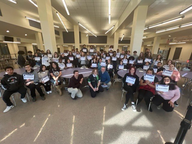 Congratulations to our students of the quarter! Keep up the good work! 🟣⚪️