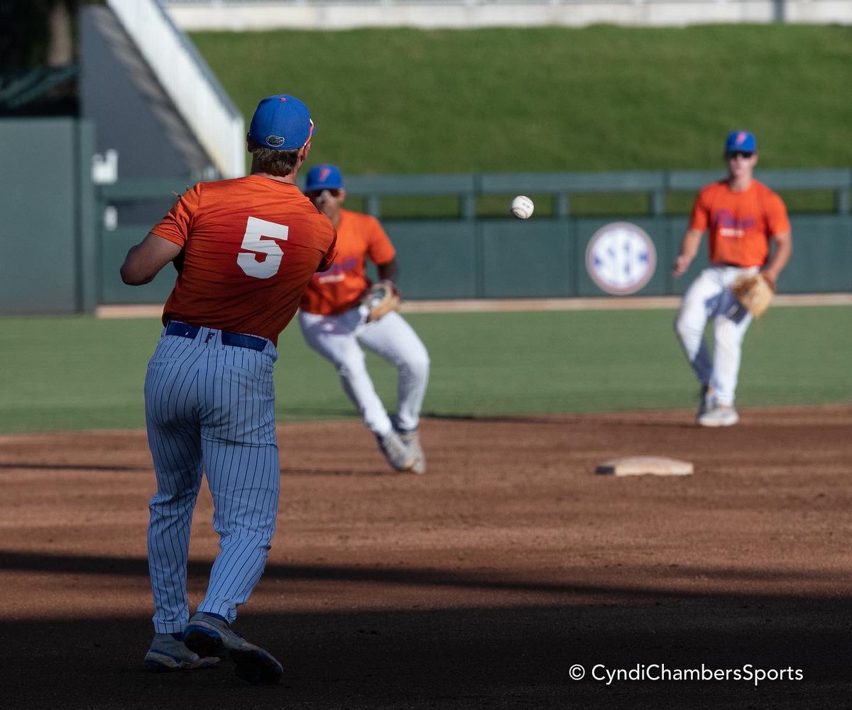 Cyndicha's tweet photo. Show ‘em how it’s done boys ⚾️
(📷 @Cyndicha) #colbyhalter @joshrivera24 @GatorsBB #fallball https://t.co/3lCMQz10jD