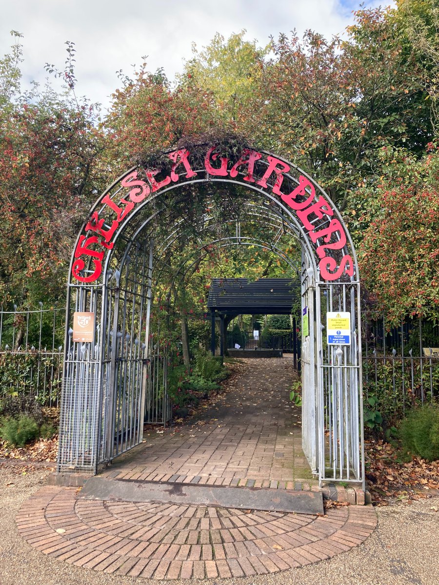 Mrs Cooper tweet media