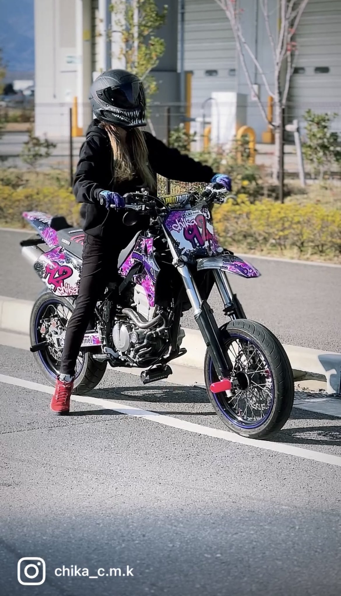 タグ付き未使用^_^BY★パーカー 未使用タグ付き】近沢レース フード付きパーカー - メルカリ