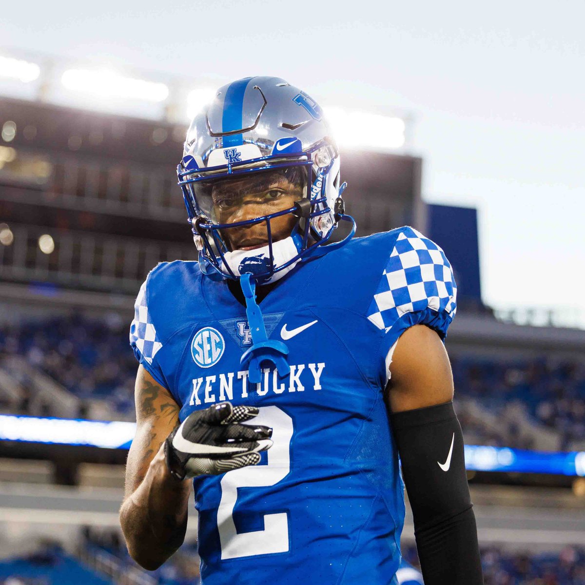 UKFootball's tweet photo. WR @BarionBrown and DL @deonewalker0 are on the On3 Midseason True Freshman All-America Team.

#RecruitAndDevelop x #ForTheTeam 😼🏈 https://t.co/gkQr308ZL9
