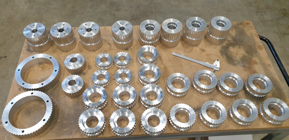 TBHengelo's tweet photo. Mooie AT 10 pulleys - op maat gemaakt. Alle pulleys, snaarschijven, randriemschijven op maat gemaakt leverbaar. 

https://t.co/z0e5CV5VYq https://t.co/EXfoGGyHvN