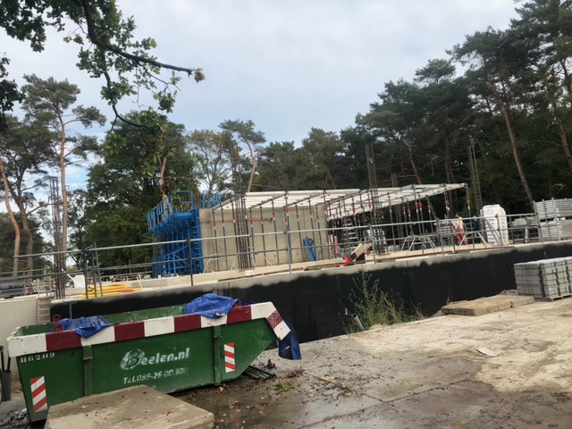 Vanmiddag rondleiding door Kerckebosch. Wat een parel van Zeist is dit geworden met mooie mix van vrije sector en sociale woningbouw en alles in het groen. De wijk is bijna af, nog een paar projecten te gaan. Het kan dus: meer woningen met behoud van groen. #voorbeeldwijk #Zeist