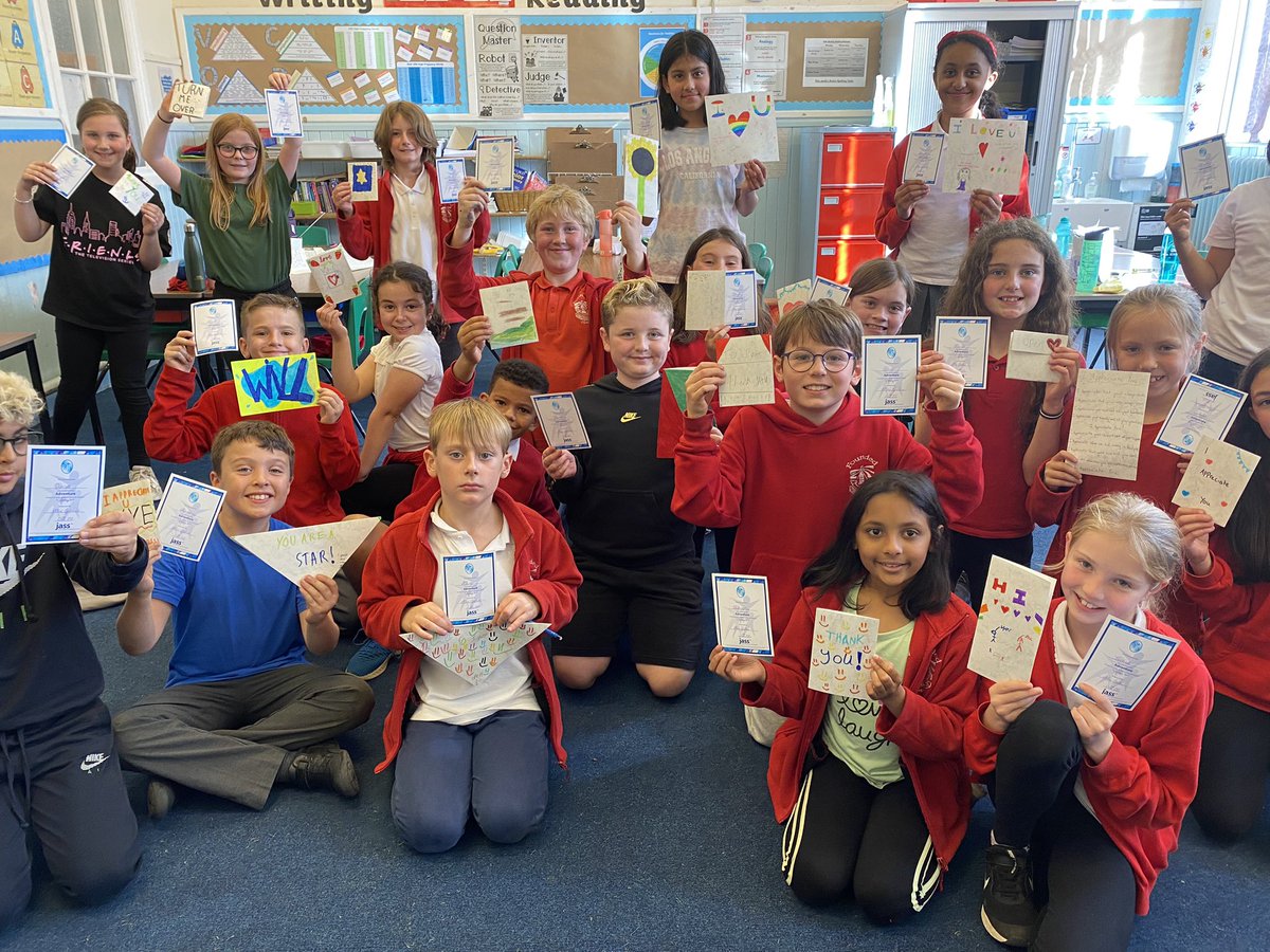 P6a have finished off our Look On the Bright Side Building Resilience by creating Appreciation Cards for someone! We also signed off on our Adventure Bronze <a href="/jasschools/">JASS</a> - well done P6a 👍🏻👏🏽