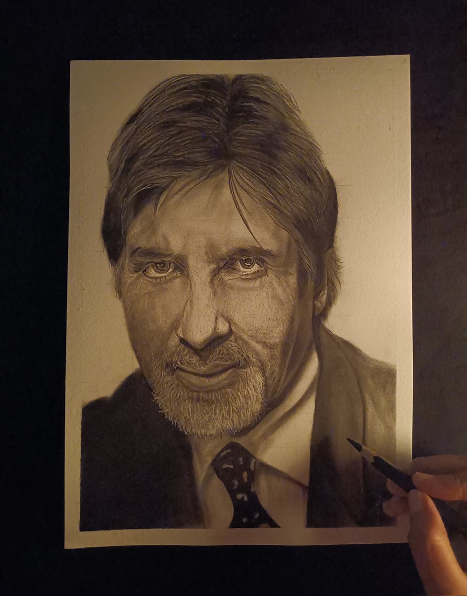 PPritilagna's tweet photo. @SrBachchan प्रणाम sir। आप हमेशा से ही हम सब को प्रेरित करते आए हैं। आप को अपनी 80th जन्म दिन पर बहुत-बहुत मुबारक । मेने ये कोशिश किया हे की आप के चरित्र को इस चित्र में दिखा सकूं। 
हर्ष नव वर्ष नव जीवन उत्कर्ष नव ..... https://t.co/VnvfcZbqTM
