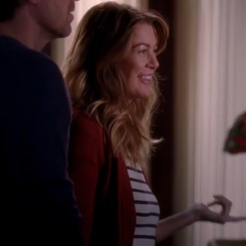 boobsmeredith's tweet photo. her smile isn't the only thing im looking at https://t.co/Qm33MLZsn2