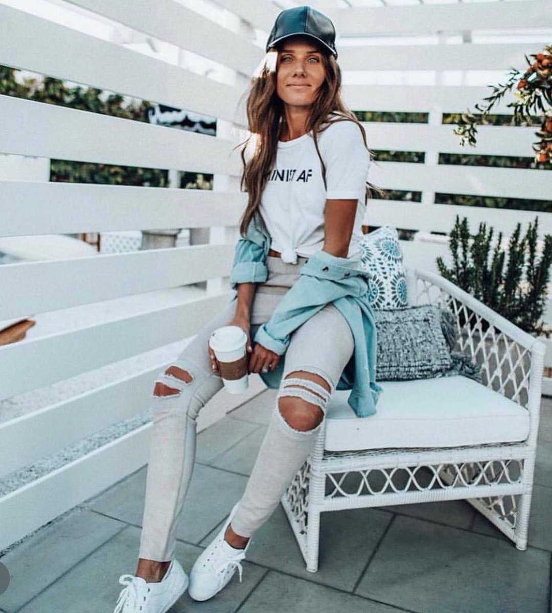 Wednesday uniform done right🤘🏼✨ @skynaite styles the Skylar Destroyed Leggings in white to perfection + tap to get her look 😍❤
