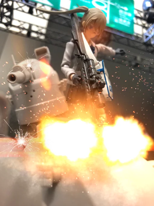 お題『対物/対戦車』#深夜の小武器庫部#リトルアーモリーを装備 