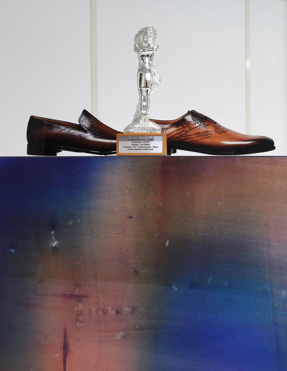 Picto est le lauréat argent du Popai Award Paris 2022 dans la catégorie PLV : Textile &amp; Mode – Vitrine pour la campagne mondiale pour près de 57 boutiques <a href="/berluti/">Berluti</a>. ✨👏

▸ bit.ly/3agxbxl
#PLV #mode #textile #MPV #marketing #digitalisation #conceptstore #merchandising