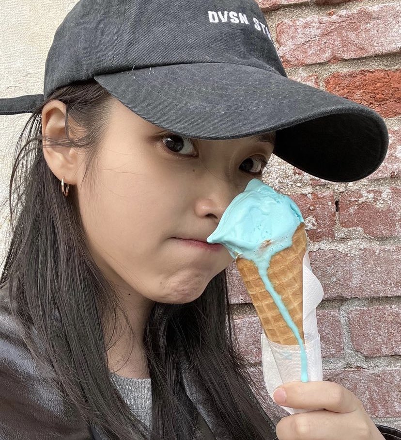 iuvisuals's tweet photo. #IU #이지은
#키스가죄 #밤을걷다 https://t.co/wQMQknGXAr