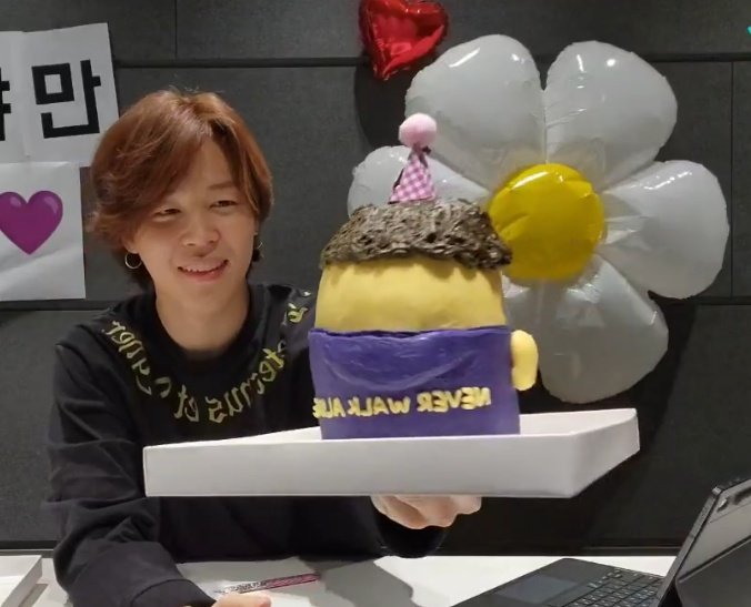btsqtsarchive's tweet image. HAPPY BIRTHDAY JIMIN 🥳🎊🎉
#HappyBirthdayJimin