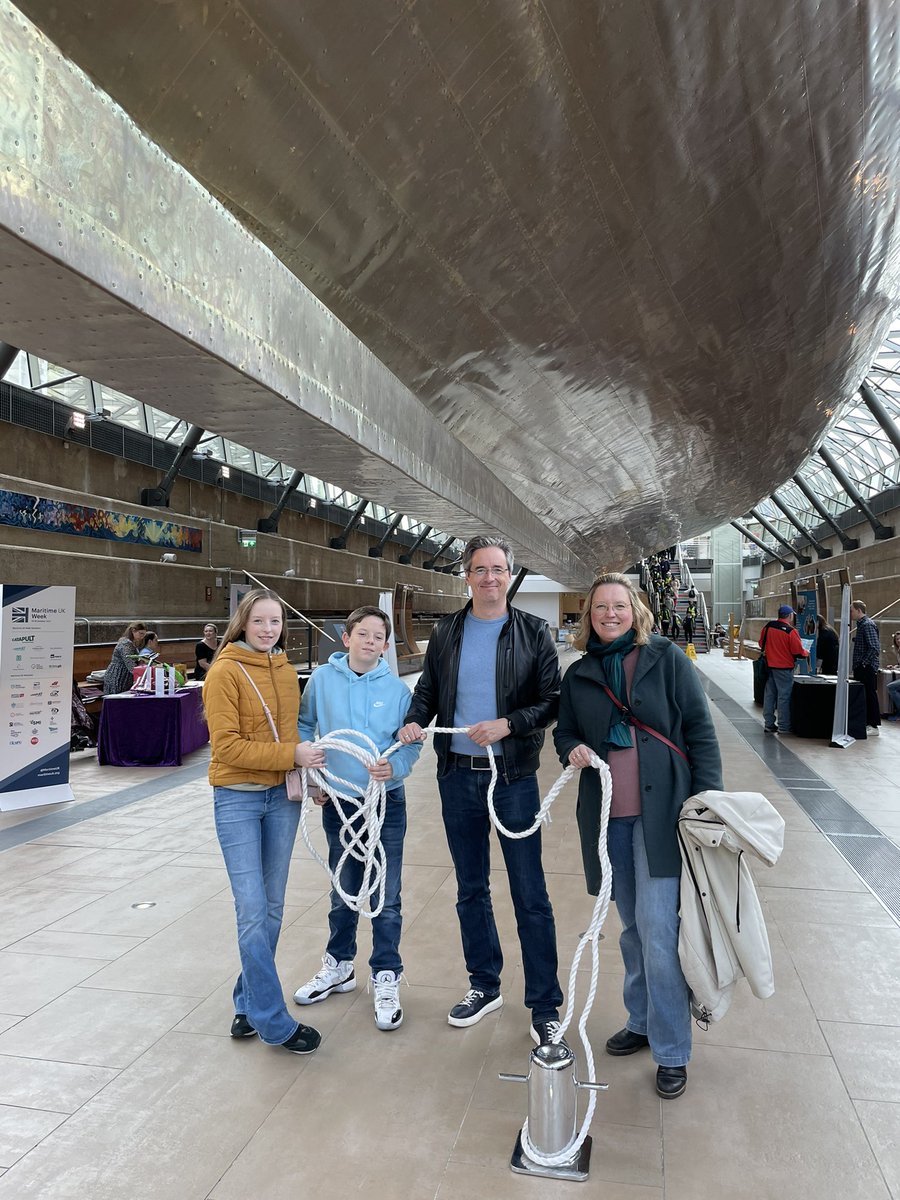 Thames_Academy's tweet photo. Great interaction by students of all ages, visiting international and local families for Rope the Cleat activity &amp; #Thames Quiz  @RMGreenwich #CuttySark for #maritimeUK week 🙌  #careersonthethames @MaritimeUK thank you for supporting @citycruises @CoryGroupUK @WatermensCompan https://t.co/mbWVeLfZqv