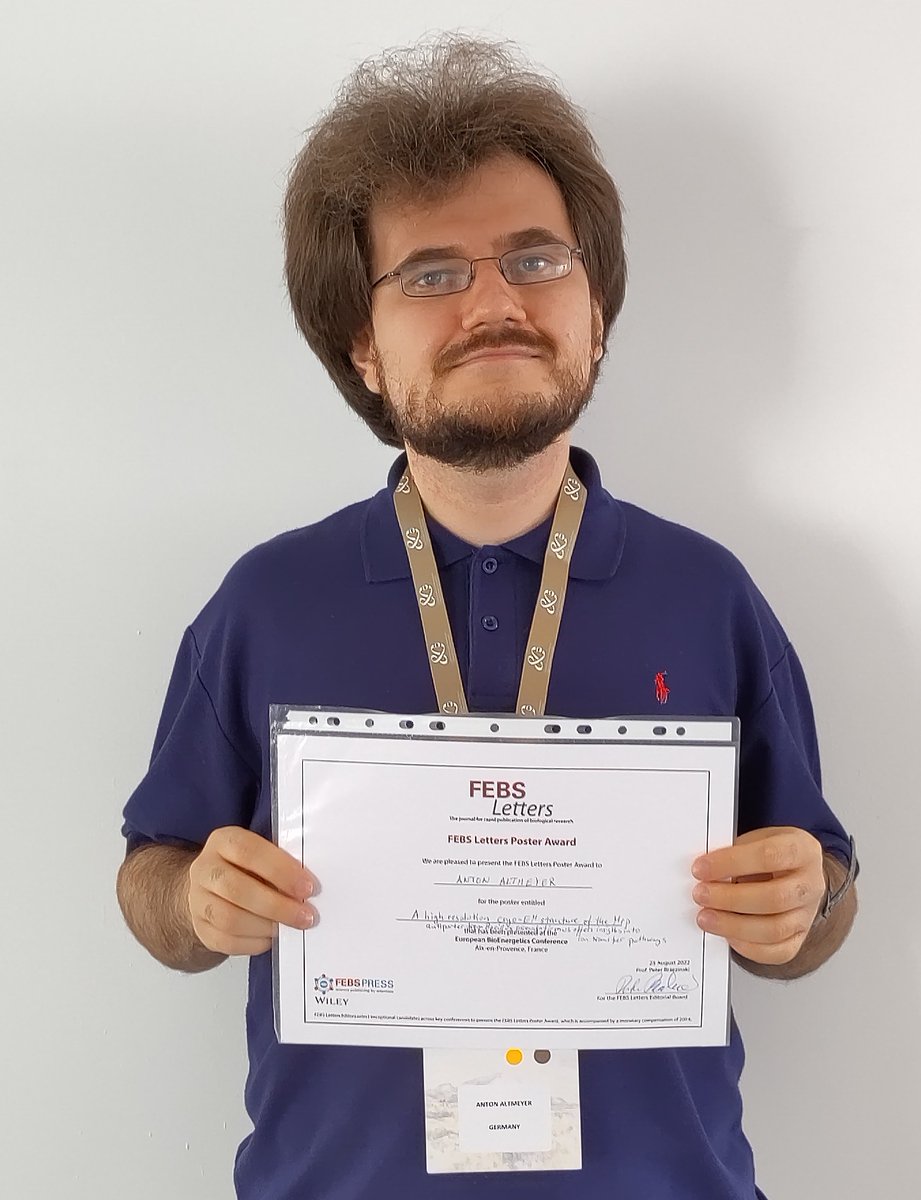 FEBS_Letters's tweet photo. 🌟We congratulate Anton Altmeyer @goetheuni, winner of the FEBS Letters #PosterPrize at the European #Bioenergetics Conference #EBEC2022 in Aix-en-Provence! 🎉👏👏👏🎊 https://t.co/22USne4UdI