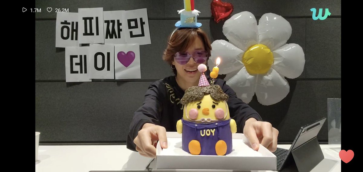 ryu_jikook's tweet photo. 생일축아합니다 우리 지민씨 https://t.co/vzUqbjQONF