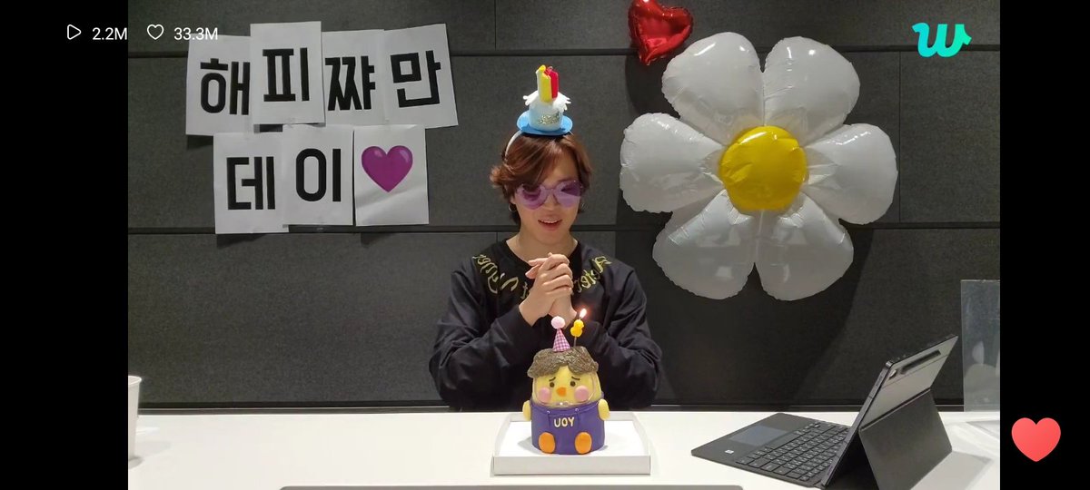 joshuujin's tweet photo. Happy JIMIN Day!!! 🥳🫶🏽
We are always with you 💜✨
#HappyJiminDay
#OurOctoberPrince
#OurEternalSerendipity
#AngelVoiceJimin
#StageGeniusJimin
#HealingFairyJimin
#CutieSexyLovelyJimin
#1013FiltersofJimin
#OurSingerJimin
#GlobalIconJimin
#PDJiminKeepShining
#WithJiminTillTheEnd https://t.co/eSwuZJ6fvo