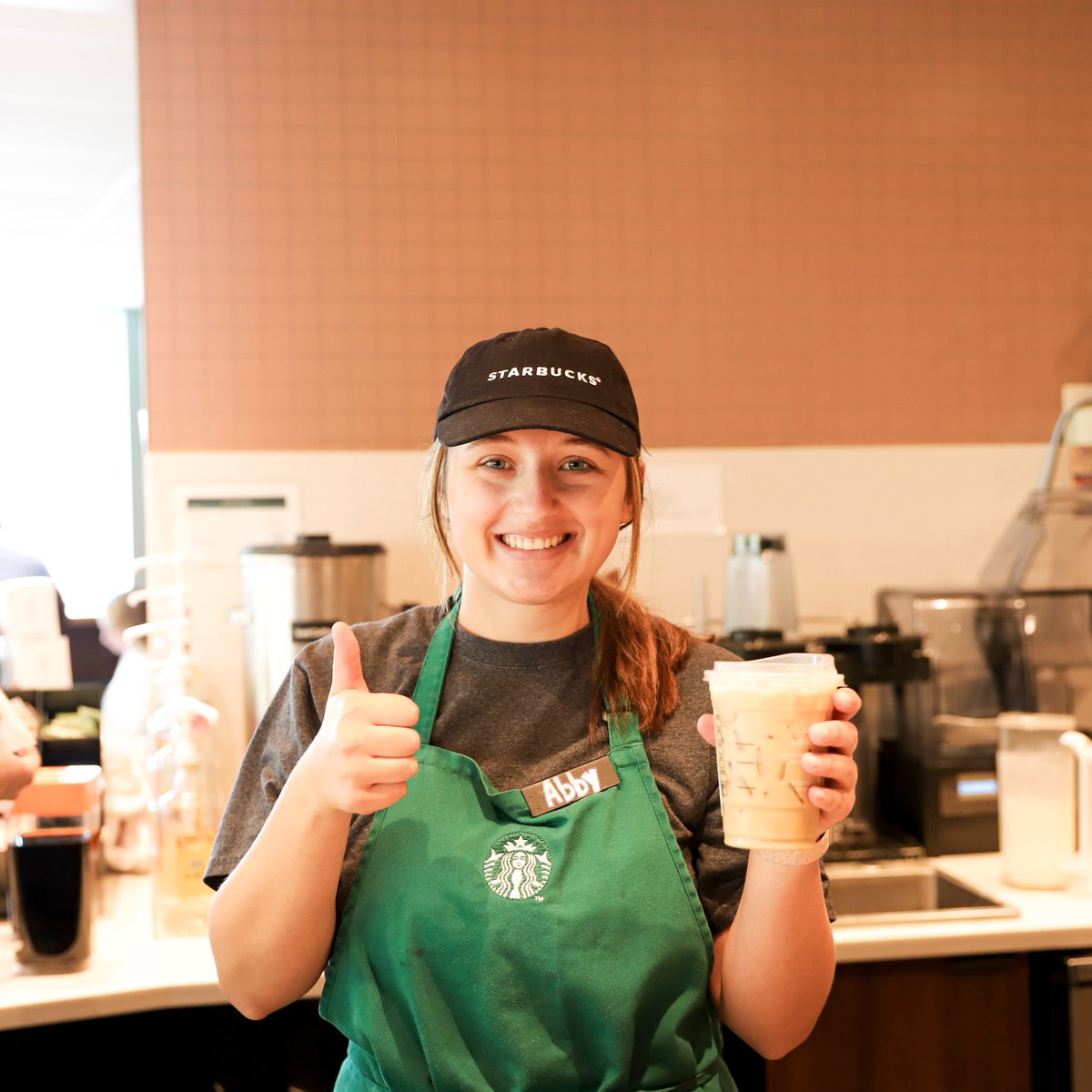 bgsudining's tweet photo. Today we're celebrating our 500+ associates on #YouFirstDay. Take a minute stop by one of our locations to leave a note saying how much you appreciate our amazing team!
#BGSUDining #BGSU #FalconFooodies https://t.co/qXEyZCLhiQ