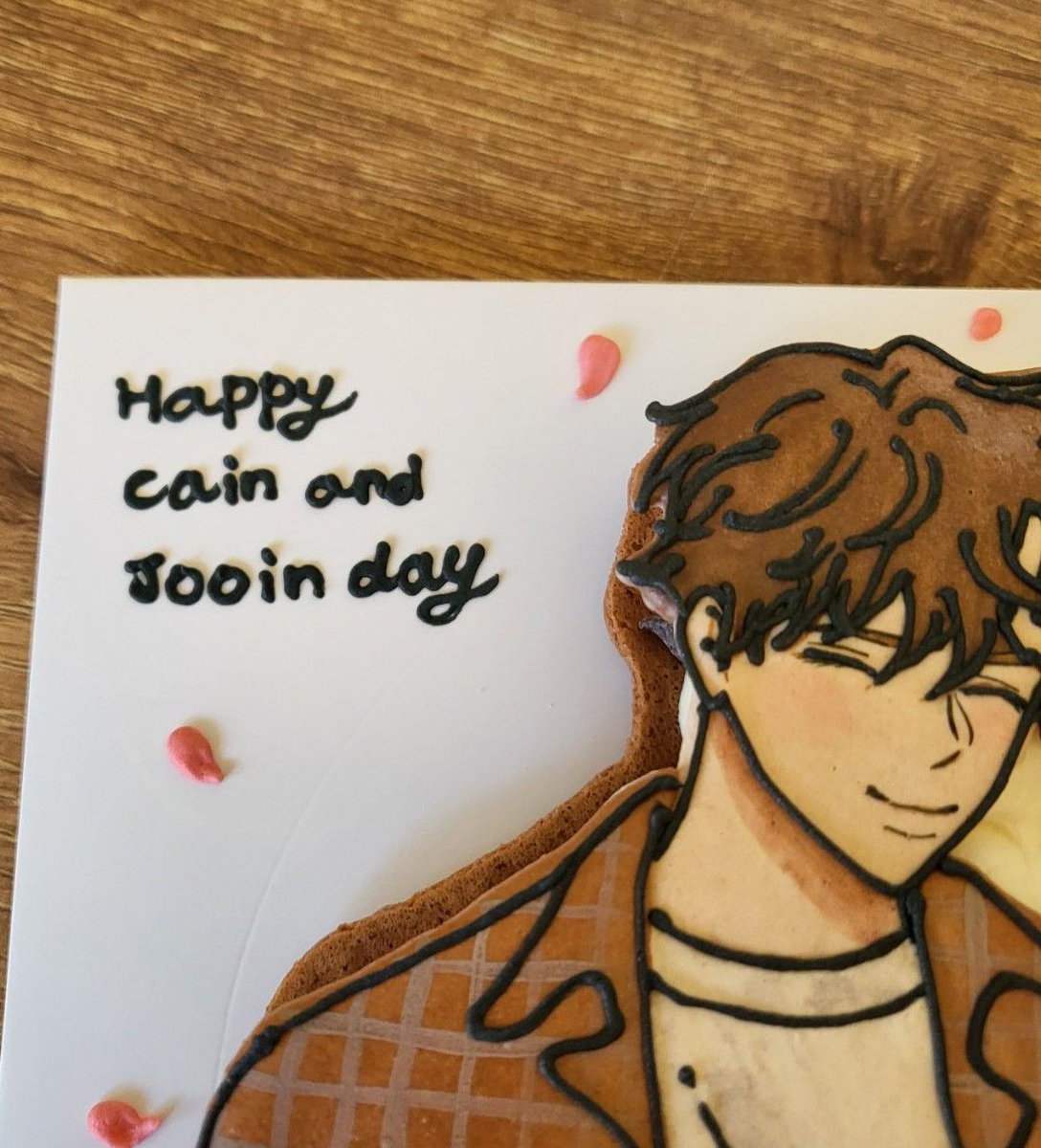 CainFanPage's tweet photo. A team Cain fan wrote to our page, telling us that days ago she prepared this beautiful cake for the authors in Korea.💗
It looks very cute, right? ☺️🌸

 @studiozzu
 #ThankYouForBeingBornCain
 #HBDCain
 #태어나줘서_고마워요
 #HappyCainAndJooinDay_1010 https://t.co/vvctXL58HP