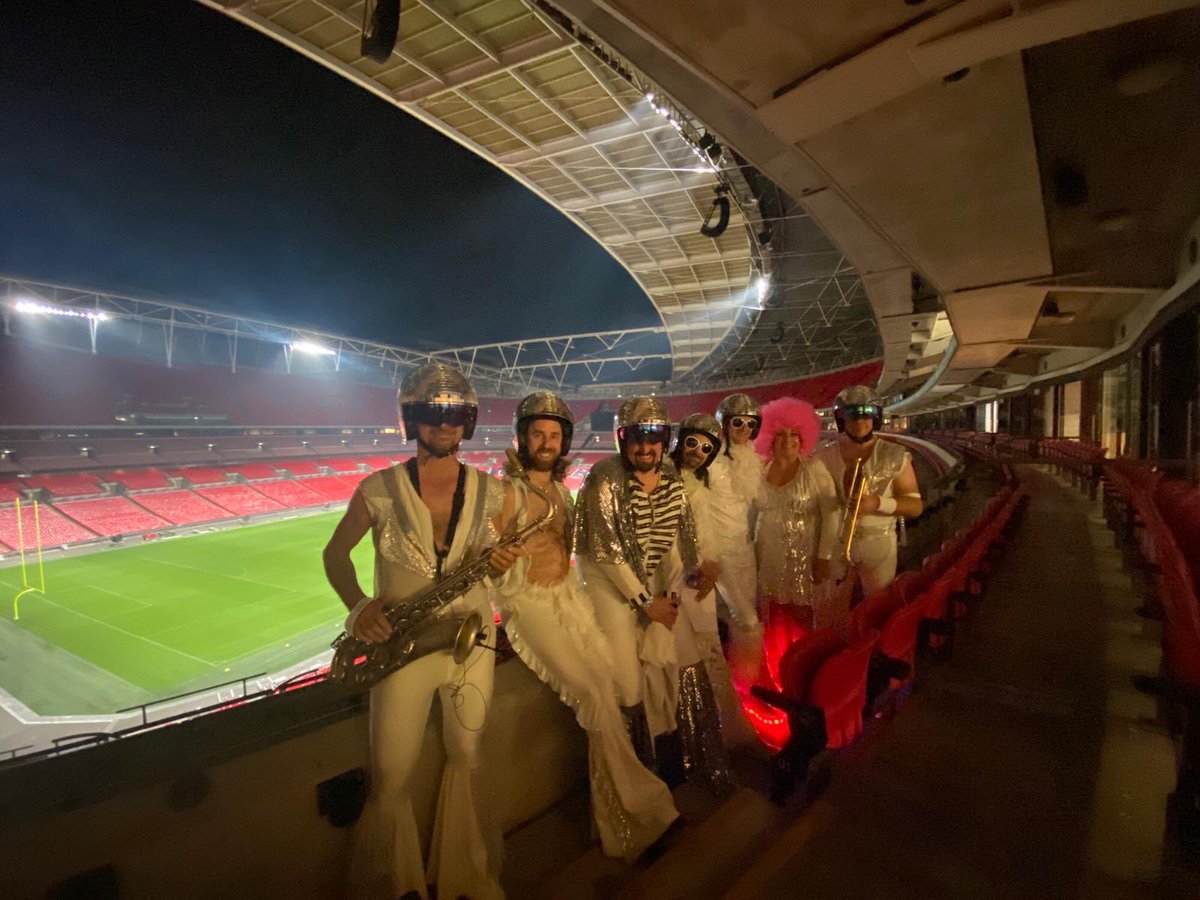 MissDiscoUK's tweet photo. A few pics from backstage and soundcheck yesterday at Wembley Stadium. 💃🏽🍸🕺🏻🙌

#missdisco  #wembleystadium #gig #disco #funk #soul #party #partyband #discoband #eventsplanner #eventsprofessionals @South_Mill_Arts @Bockingtheatre https://t.co/c2Q8WHVT0f