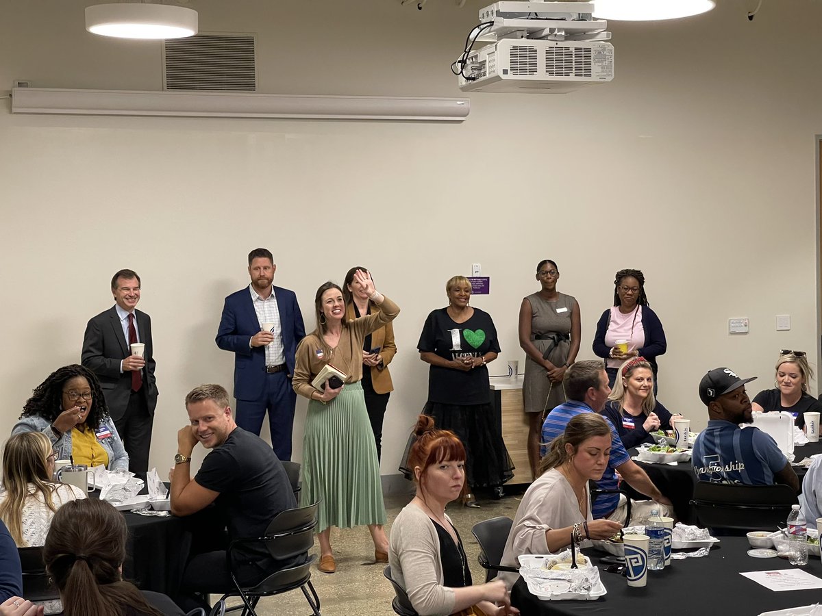 TNLeadershipGuy's tweet photo. Fantastic visit to Jackson and Memphis, TN, with Class V of @LeadershipTN NEXT. We are committed to bringing together diverse participants who are educated, engaged, and inspired to make Tennessee a better place. #LTNext #ClassV #MEMPHIS #WestTN https://t.co/ngjn512uVS