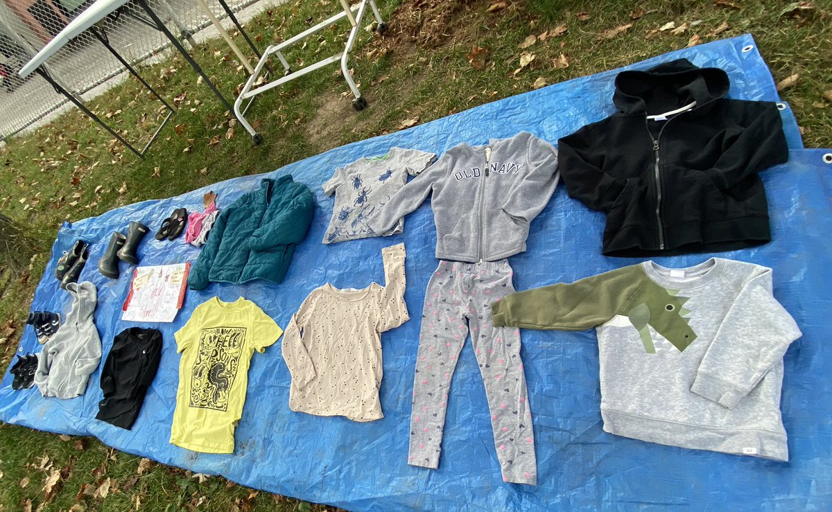 WithrowQuest's tweet photo. #CircleStore #sustainability Our #schools are #dedicated to #recycling and #circling back to find #newhomes for #forgottenitems #freeleadership #modelforkidswhatsimportant #theearthisourtreasure #ecoed @BeverlyOBrien17 @lizkingstone @BelindaLonge @LC4_TDSB https://t.co/Nlk2VZH4Vk