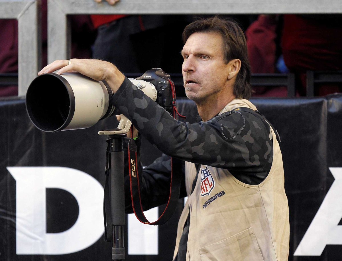 learned today that randy johnson is now a professional photographer (??) and shoots nfl games (???)