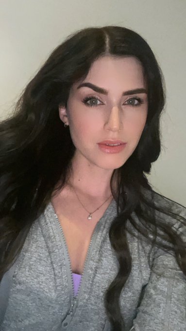 Felt cute might delete later ? https://t.co/O5akRWDirR