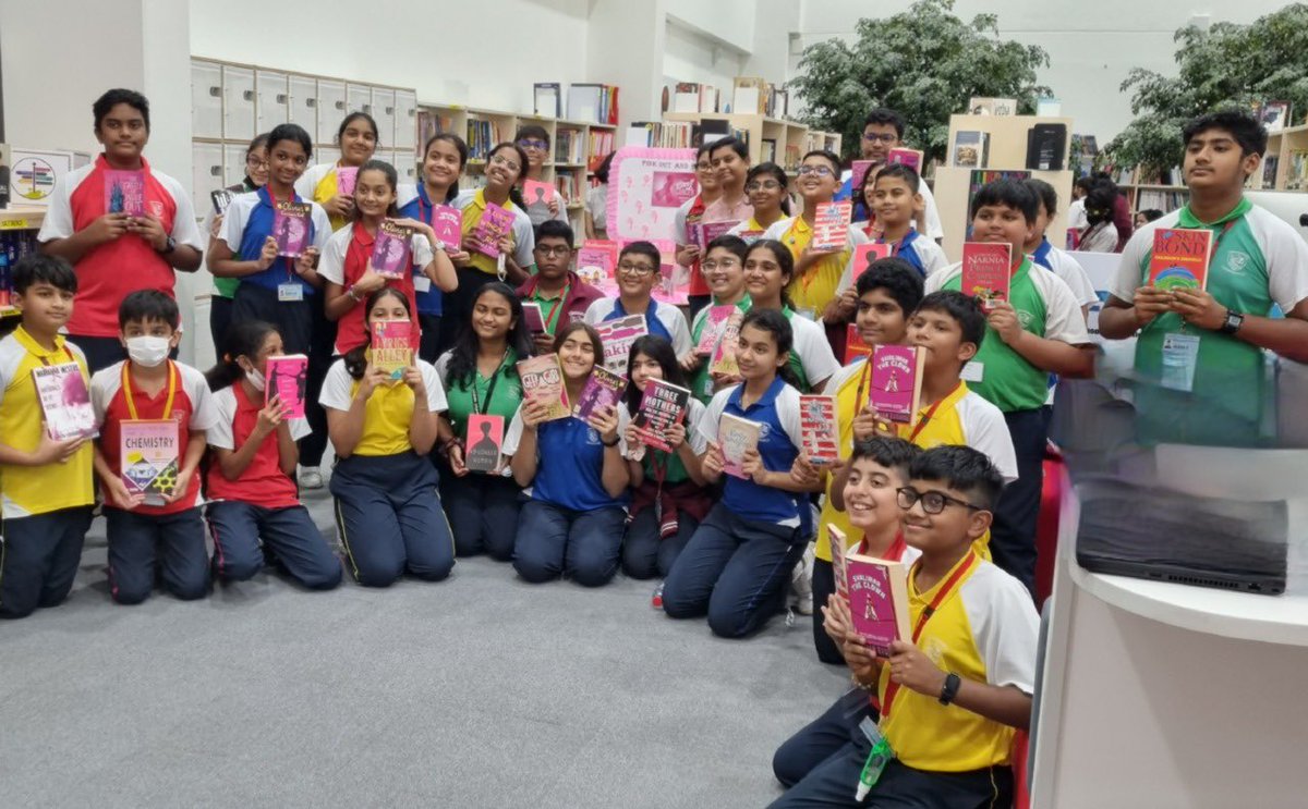 Anju93391531's tweet photo. “Supporting the fighters ,admiring the survivors,honoring the taken and never ever giving up HOPE”@JayarajVenetia @nmsmiddleschool @NMSLibrary1 @BhaumikJovita @Fatima_Martin https://t.co/ETP2hXWtsM