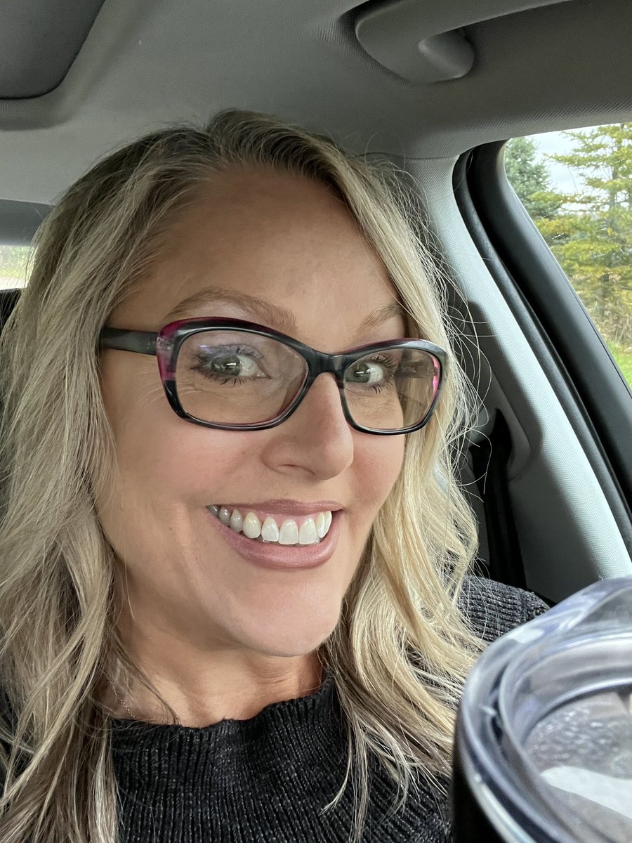 KyraMatkovichHR's tweet photo. #WISHRM22 bound!! See you soon, friends! @JeffPally @conmkw @TMWohlfield @ElaineRuh @taylorforsheehr @putthehappyinHR @BrentonCheri @HRPaul49 #SMILE #StatelineCrew @WISHRM #HRCommunity #HRShenanigans https://t.co/1fMQunkVUF