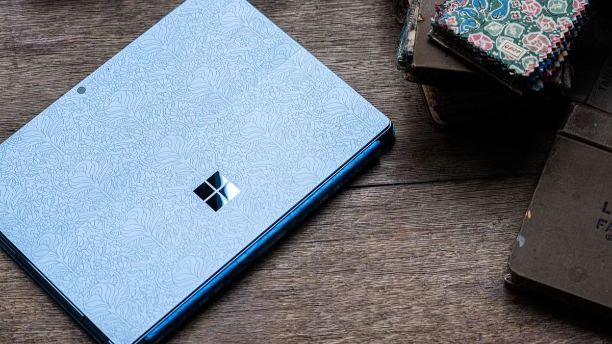fossbytes14's tweet photo. Microsoft Surface Pro 9 Intel Vs Arm: What’s the difference.
https://t.co/eR9K0LmxXF
@OwlOwlee
#TweetBytes #microsoftevent #Microsoft #surfacepro9 #intel #arm
📷Microsoft https://t.co/JNALOTZYdX
