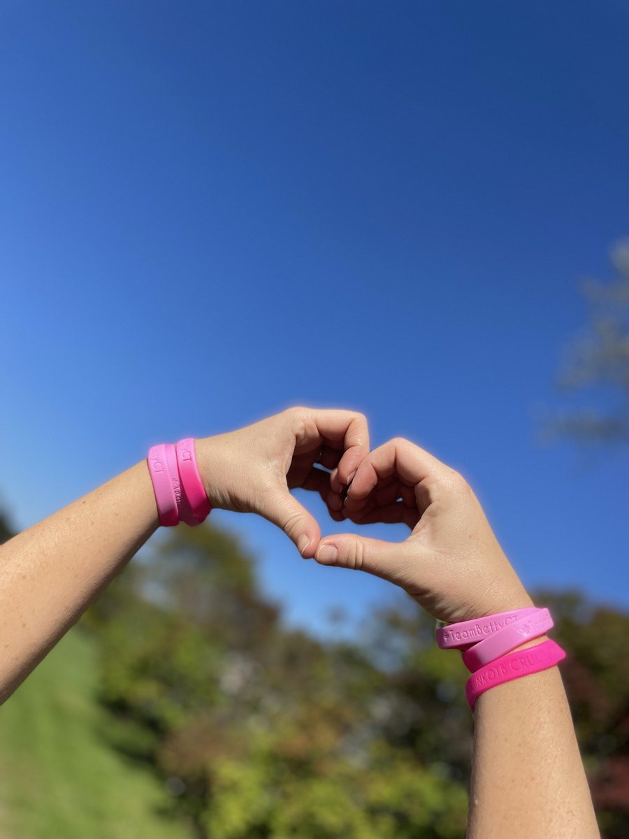 🚨 Attention Cruisers! 🚨

The members of <a href="/CTTeamBetty/">Team Betty CT</a> will be on the @nkotb cruise next week, make sure you ask them for a FREE bracelet in support of #BreastCancerAwarenessMonth &amp; #RememberBetty! Watch their socials to connect with them on the boat! 

#socialshare 
#nkotbcruise