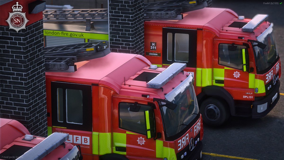 bromleyrpc's tweet photo. In 2022, our London Fire Brigade averaged at a 3.0 second response time to answer an emergency 999 call and an average crew turn-out time 1 minute and 27 seconds. https://t.co/1h2gryuc8f
