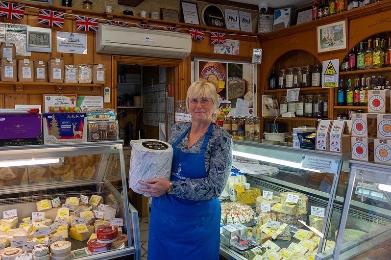 An afternoon sampling Stilton and Red Leicester cheese at Melton cheeseboard, Melton Mowbray pork pies <a href="/dickinsonmorris/">Dickinson & Morris</a> and sparkling blush wine <a href="/rothleywine/">Rothley Wine Estate</a> what a marvellous way to experience #visitLeicestershire food and drink  
<a href="/TravWriters/">BGTW: British Guild of Travel Writers</a>
