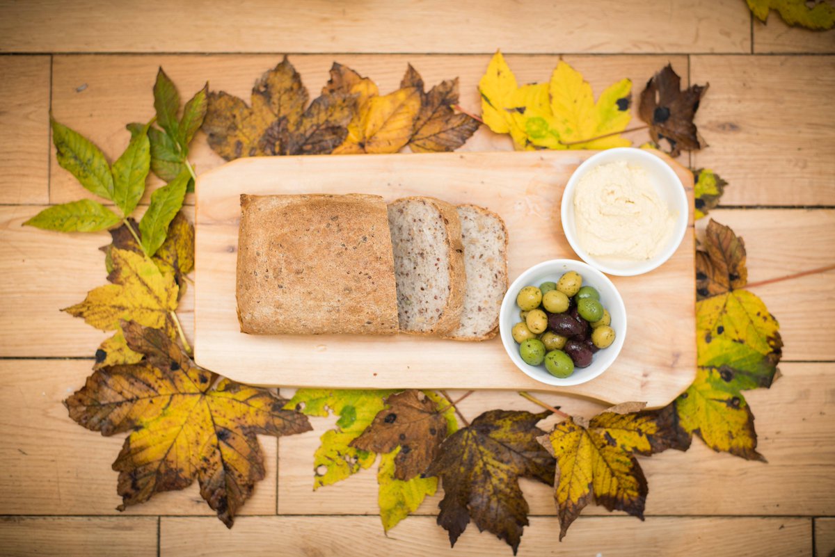 theboxbakery1's tweet photo. Our bake in the box bread mixes are delicious - simply add water, shake and bake in the box #fussfree #homebaking #glutengree #vegan #allergyaware https://t.co/btXw1aSE6q