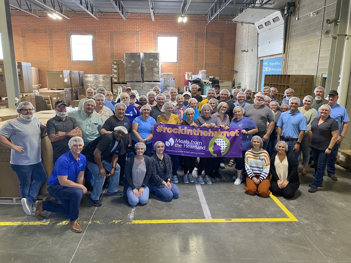 DLLgroup's tweet photo. At #DLL, we strive to have a positive impact on our local communities. Thank you to all 58 members who recently took time to package meals for Meals from the Heartland! #DLLproud #workingatDLL https://t.co/jbgKlTu5GX