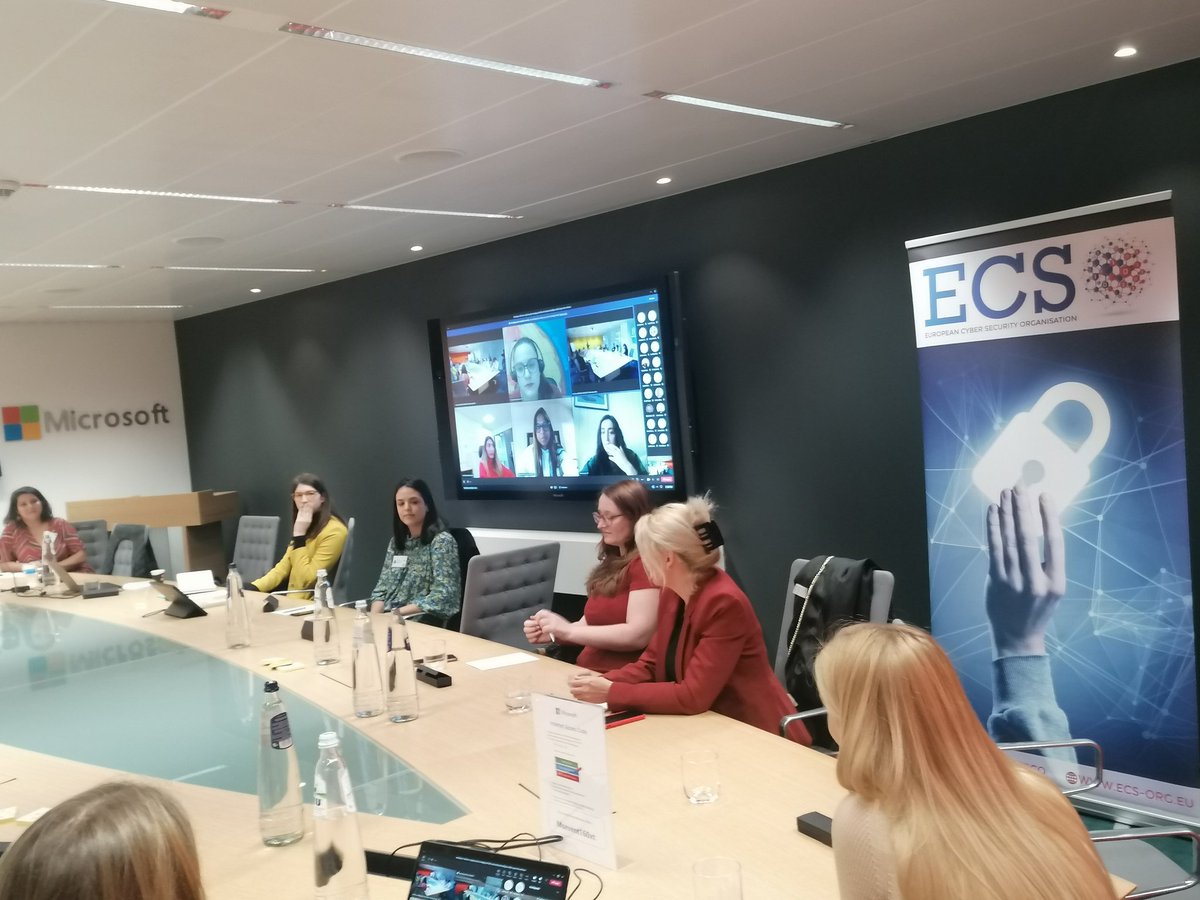 ecso_eu's tweet image. Full room today at our workshop on emotion intelligence in #CyberSecurity, with @Women4Cyber @ThrivewithEQ @CyberWayFinder Join us online at microsoft.com/en-eu/european…
