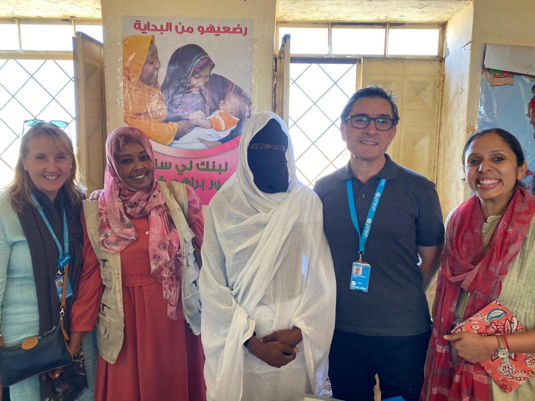 UNICEFSudan's tweet image. Victor Aguayo, UNICEF Director of Nutrition &amp;amp; Child Development, visited #Kassala, #Sudan &amp;amp; met children &amp;amp; families benefiting from UNICEF supported nutrition responses!
 
His rich expertise helps improve programmes on the ground &amp;amp; for UNICEF to deliver better #foreverychild 💙.