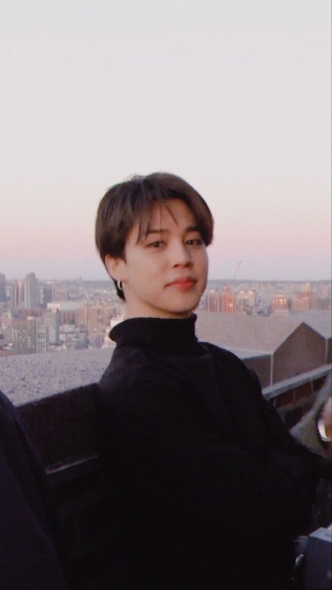 vananabi's tweet photo. #JIMINDAY feliz aniversário Ji 
#JIMIN #JiminDay2022 https://t.co/k4c8cF9ysc